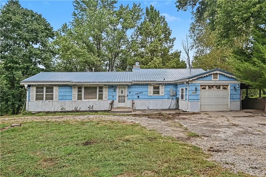 13300 E Kentucky RD, Independence, MO 64050