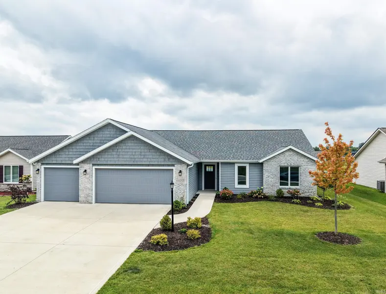 14057 Ascari CV, Fort Wayne, IN 46818