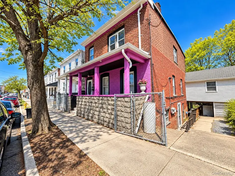 26 Hasbrouck ST, Newburgh, NY 12550