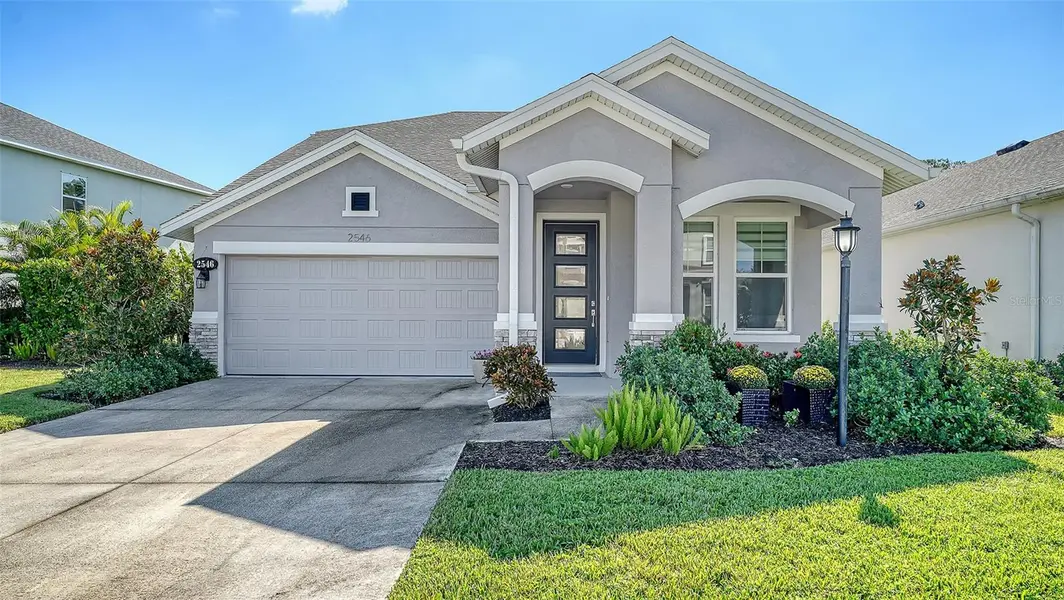 2546 FIREFLAG LN, Sarasota, FL 34232
