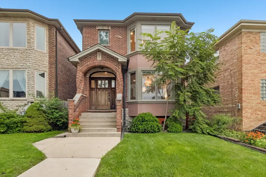 2811 N 75th AVE, Elmwood Park, IL 60707