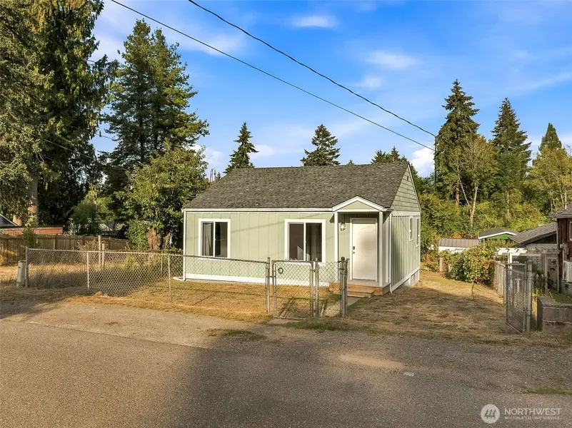 1435 Garrison AVE, Port Orchard, WA 98366