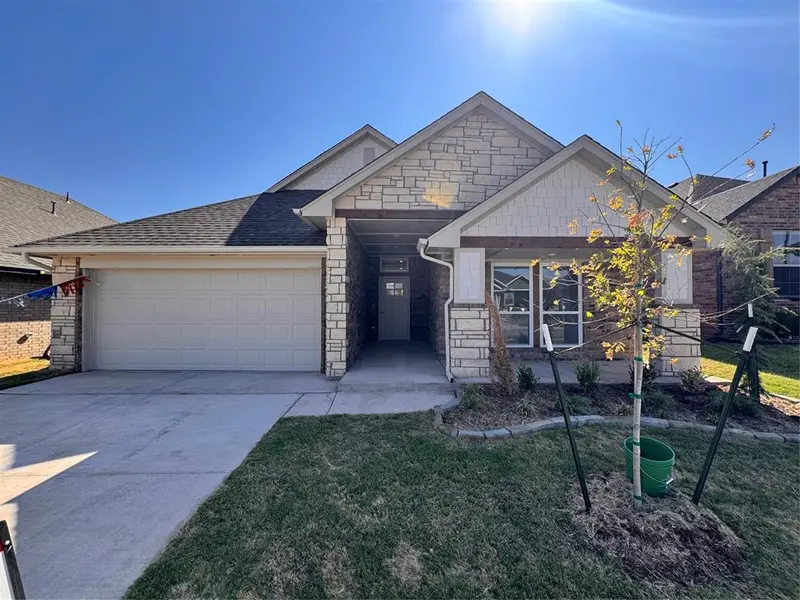 1308 Colonial AVE, Tuttle, OK 73089