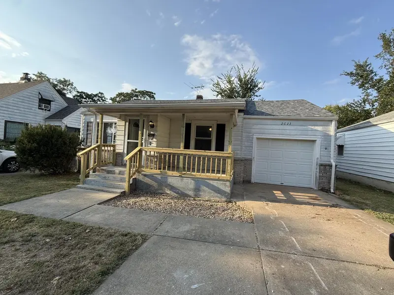 2623 W Lincoln ST, Springfield, MO 65806
