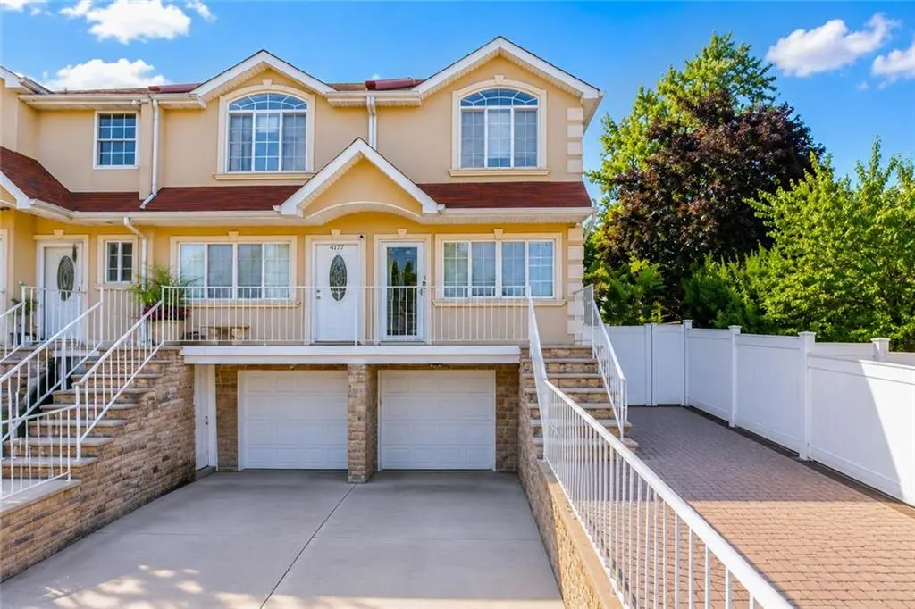 4175 Amboy RD, Staten  Island, NY 10308