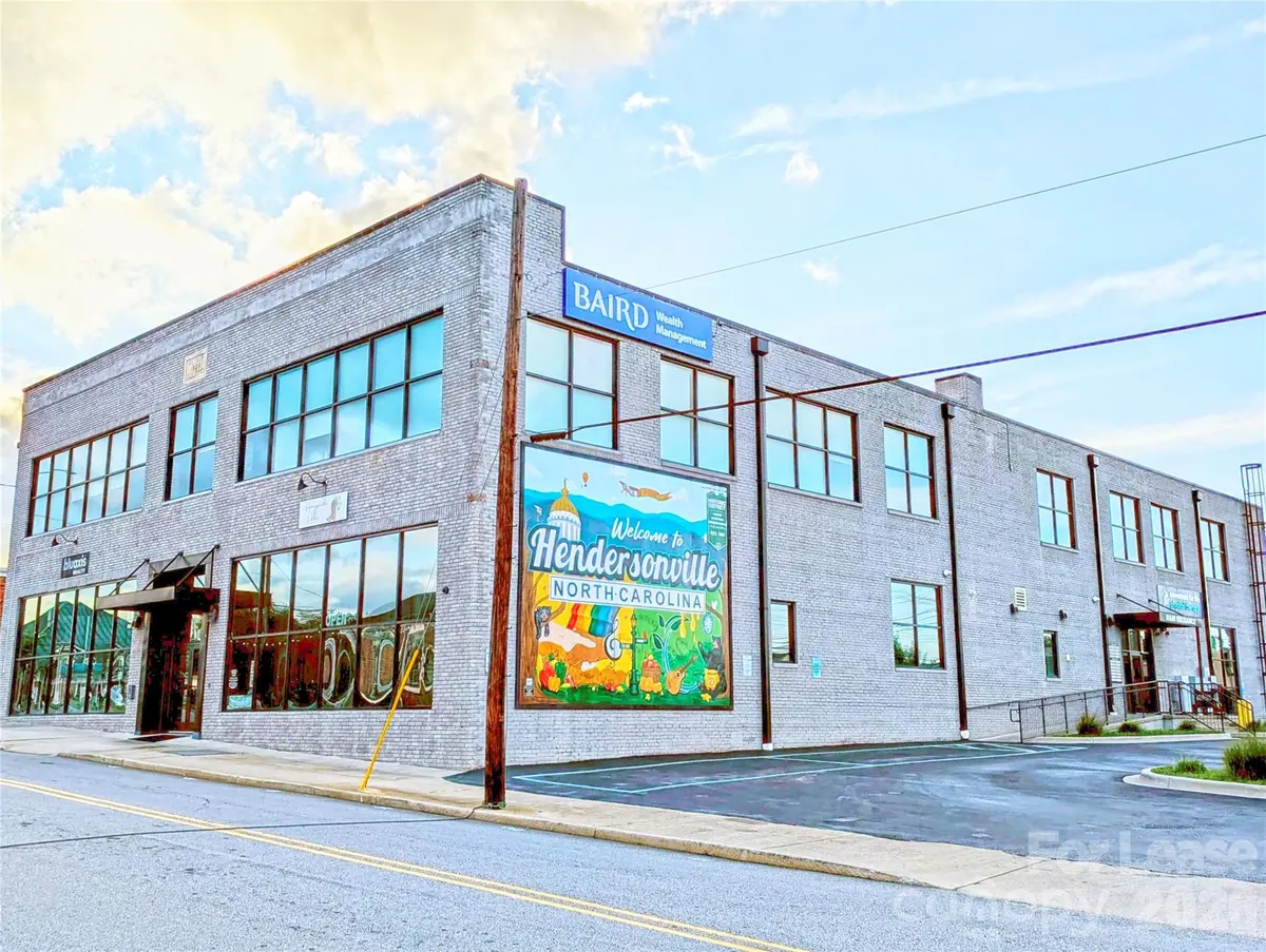 101 E Allen ST, Hendersonville, NC 28792
