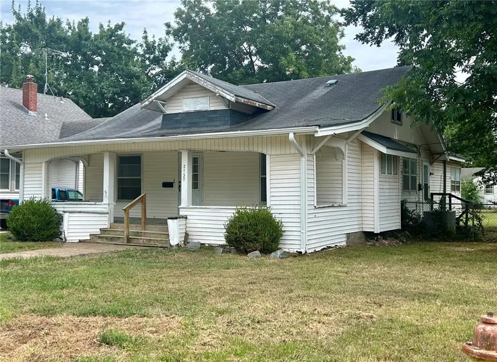 2730 Stevens AVE, Parsons, KS 67357