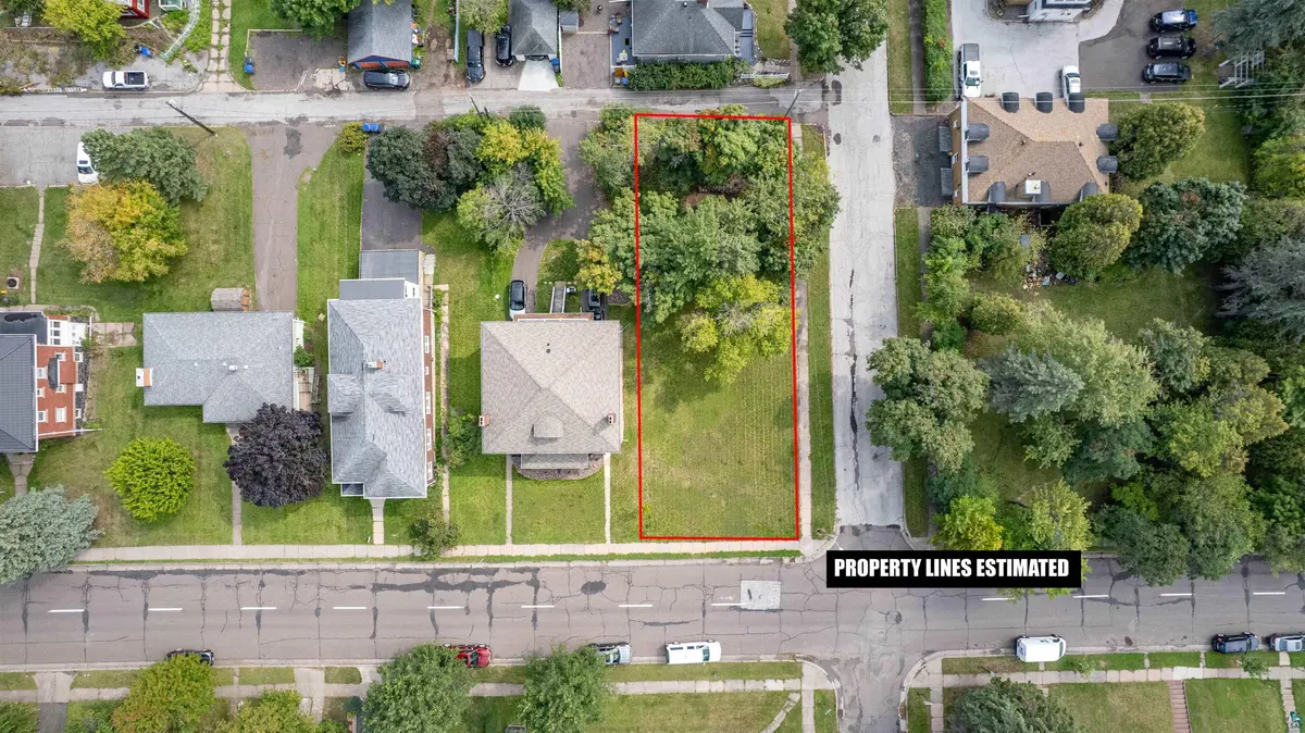200X E 3rd St, Duluth, MN 55805