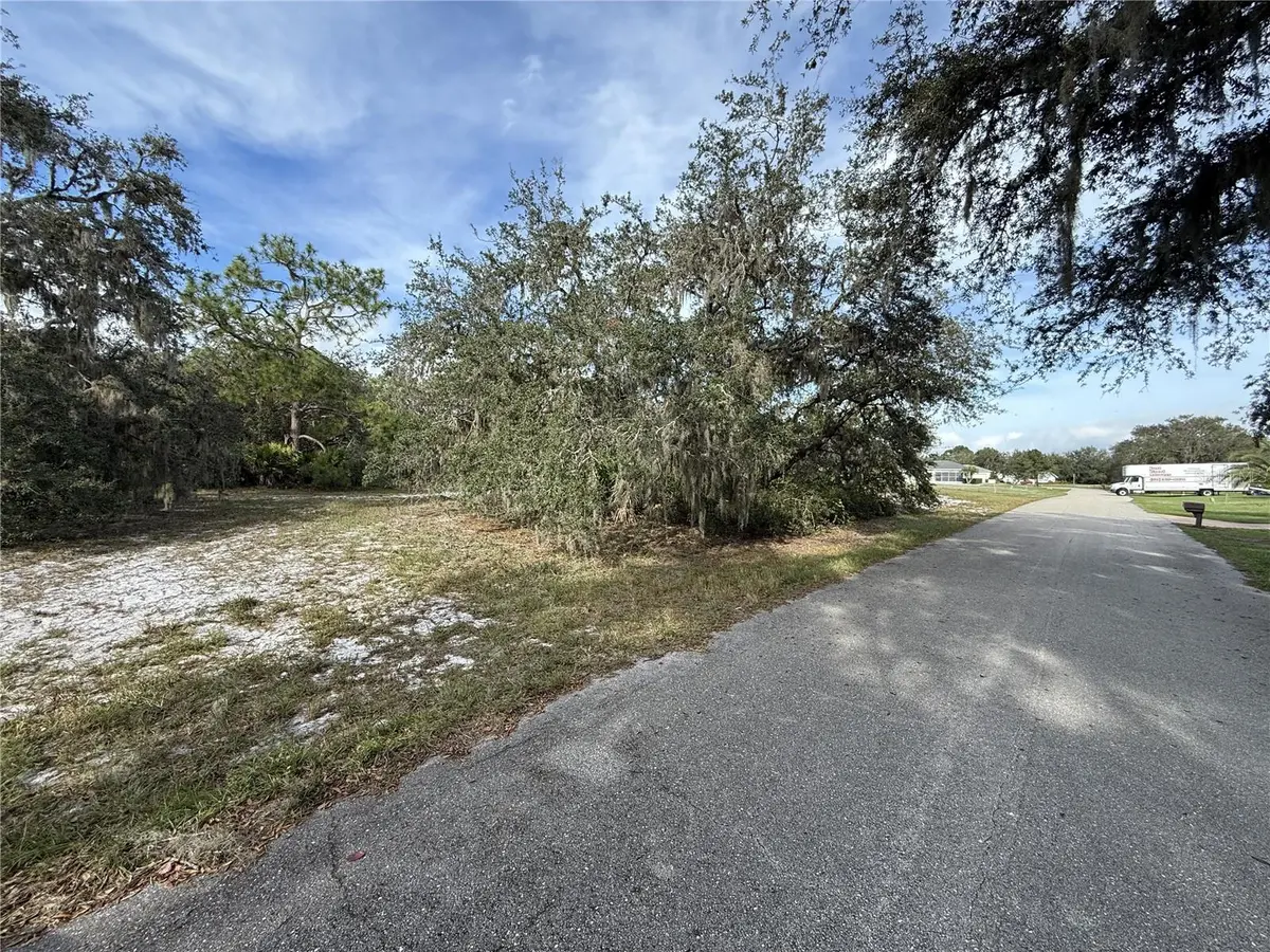 209 ROBINHOOD TER, Sebring, FL 33876