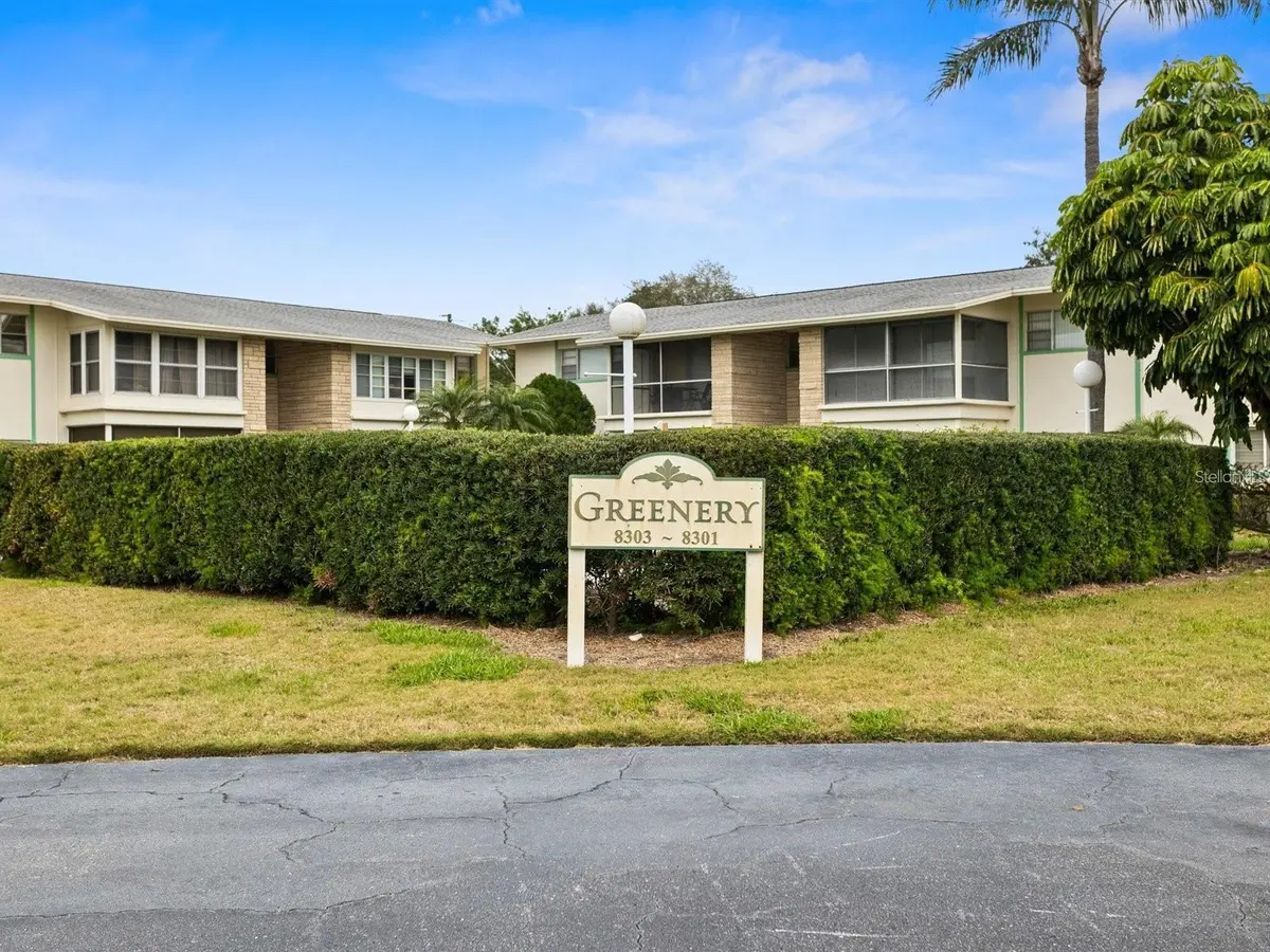 8301 BARDMOOR BLVD #210, Seminole, FL 33777
