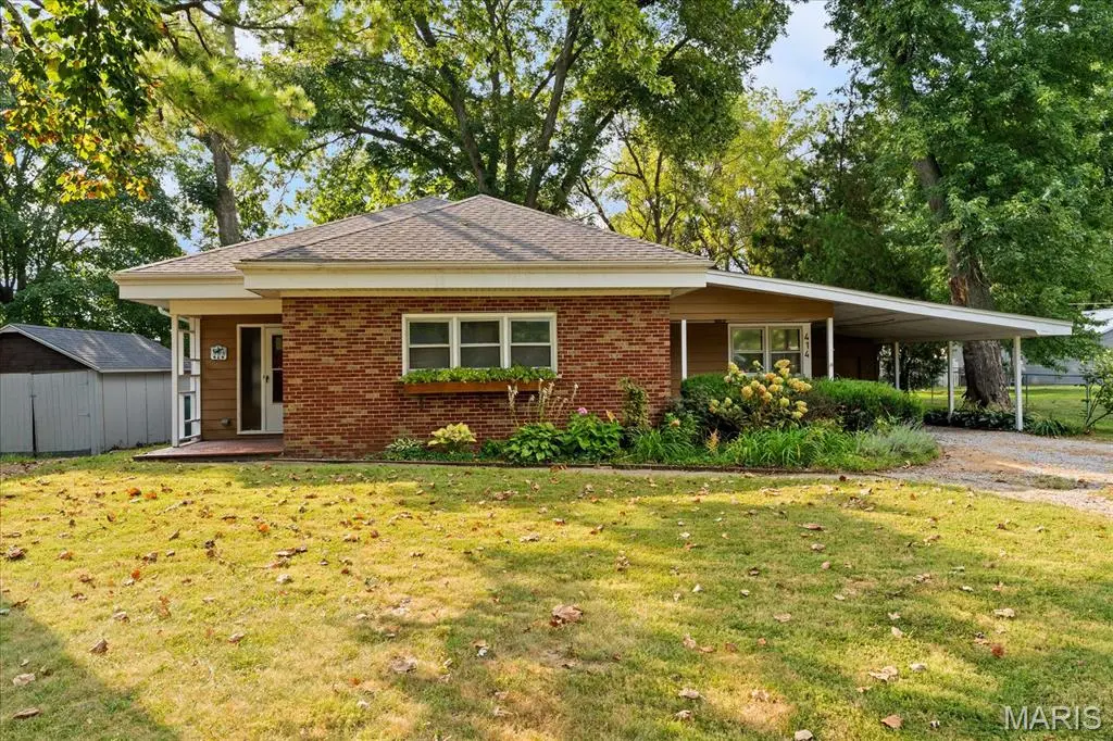 414 S 23rd ST, Belleville, IL 62226