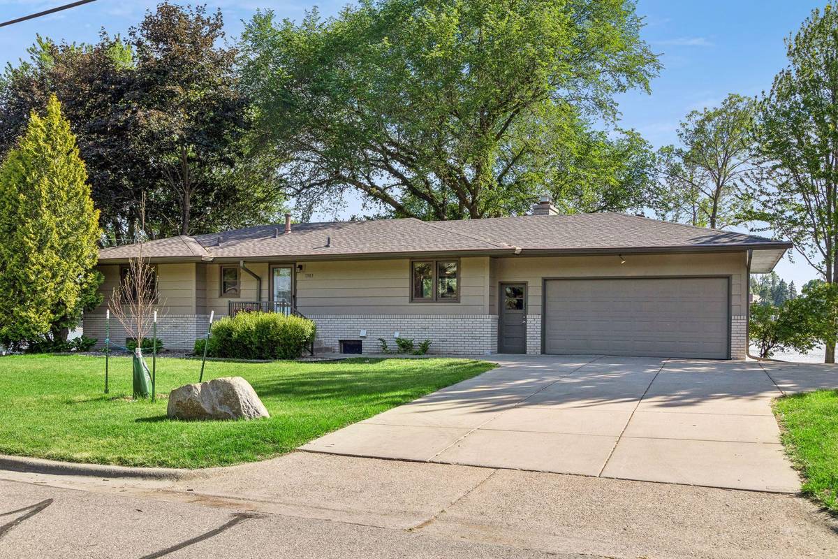 1303 Crystal Lake Road E, Burnsville, MN 55306