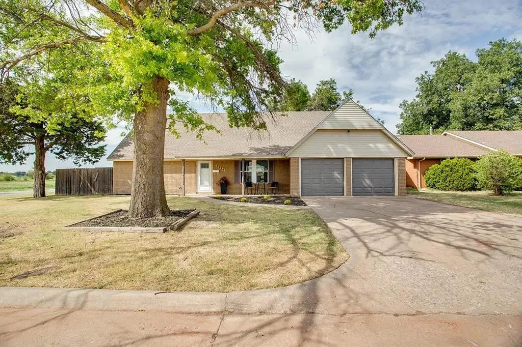 2324 Seminole ST, Enid, OK 73703