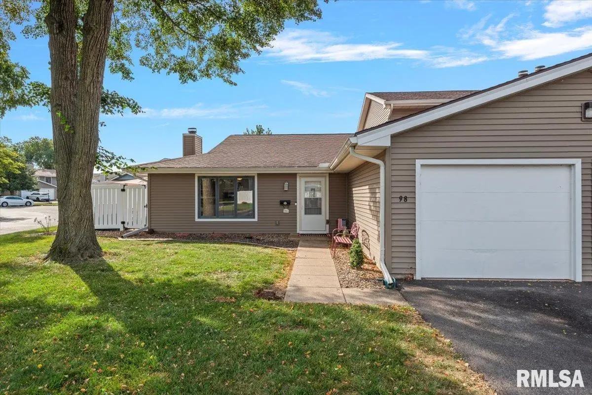 98 BROOKSIDE PL, Springfield, IL 62704