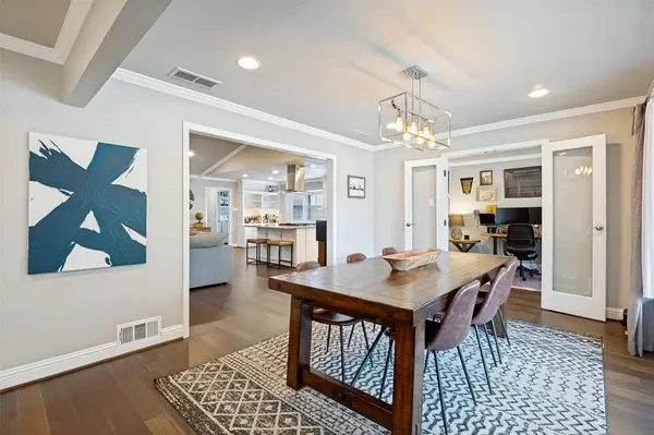 9421 Meadowknoll Drive, Dallas, TX 75243