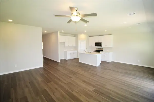 4208 Mountain Creek Drive, Farmersville, TX 75442