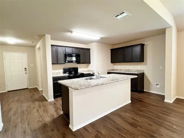 222 Thoroughbred Street, Waxahachie, TX 75165