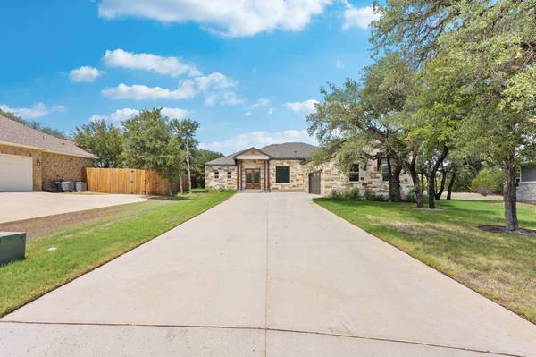 106 Double CIR, Burnet, TX 78611