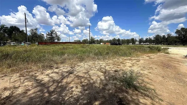 153 Quanah LN, Elgin, TX 78621
