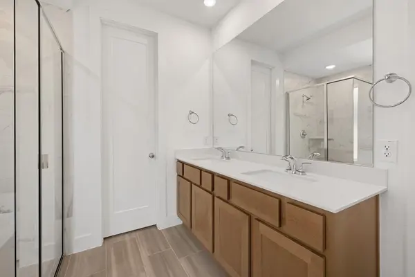 252 Menlo BND, Liberty Hill, TX 78642