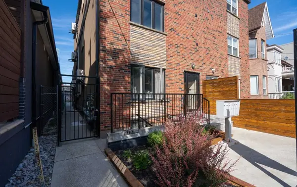 62 Lippincott ST #1, Toronto C01, ON M5T 2R5