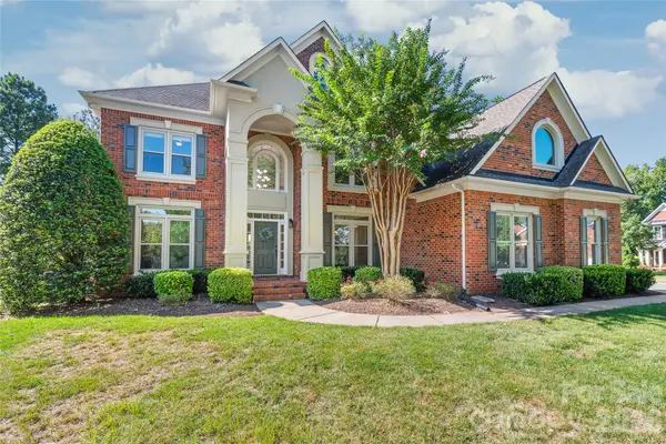 17125 Laurel Walk CT, Charlotte, NC 28277
