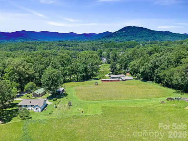 1125 & 1127 Glenn Bridge RD SE, Arden, NC 28704