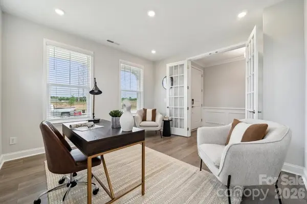 207 Holsworthy DR, Mooresville, NC 28115
