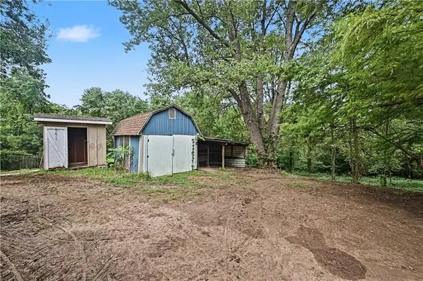 13300 E Kentucky RD, Independence, MO 64050