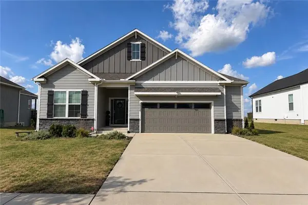 25096 W 142nd ST, Olathe, KS 66061