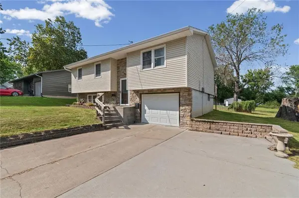 408 W 10TH ST, Carrollton, MO 64633