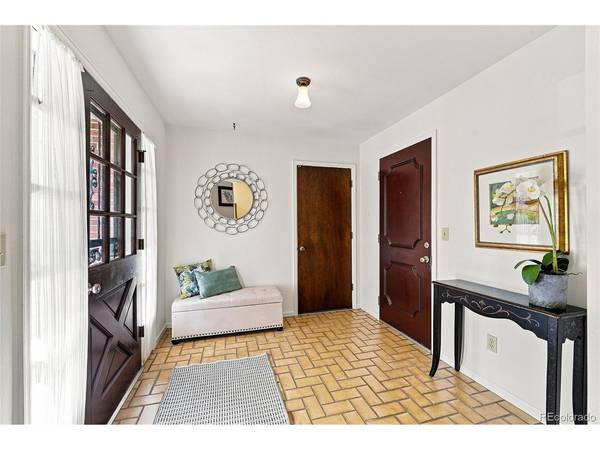 11865 E Louisiana, Aurora, CO 80012