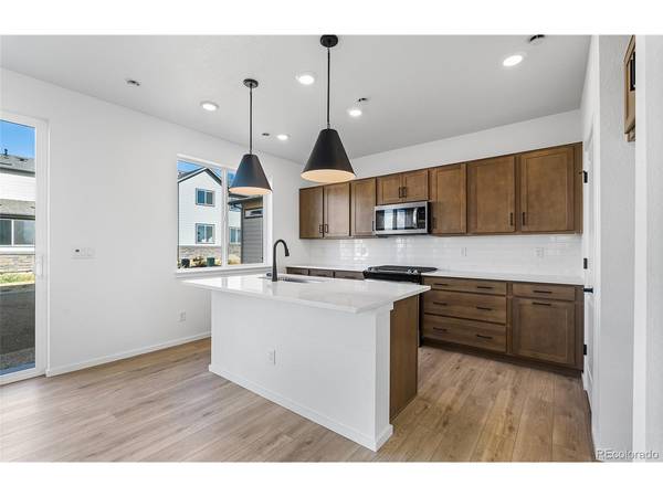 25061 E Evans, Aurora, CO 80018