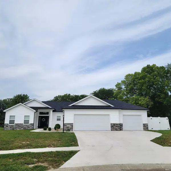 803 S Willow CV, South Whitley, IN 46787