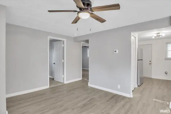 618 E Short Elm ST, Boonville, IN 47601