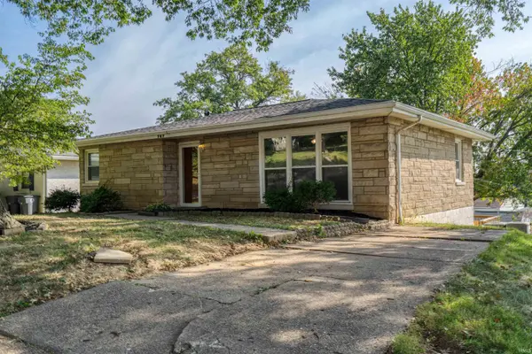 707 Wessel LN, Evansville, IN 47712