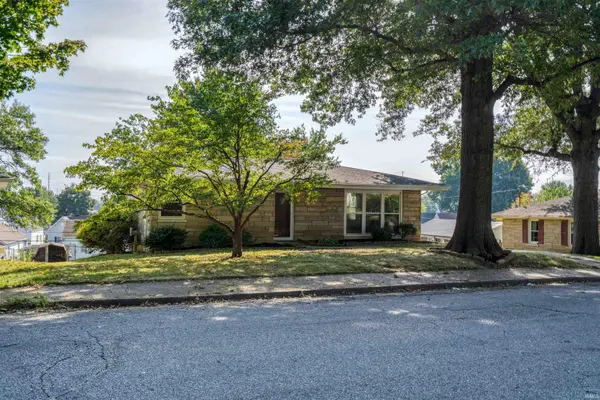 707 Wessel LN, Evansville, IN 47712