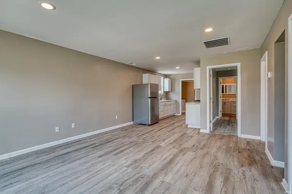 1404 Oakley ST, Evansville, IN 47710