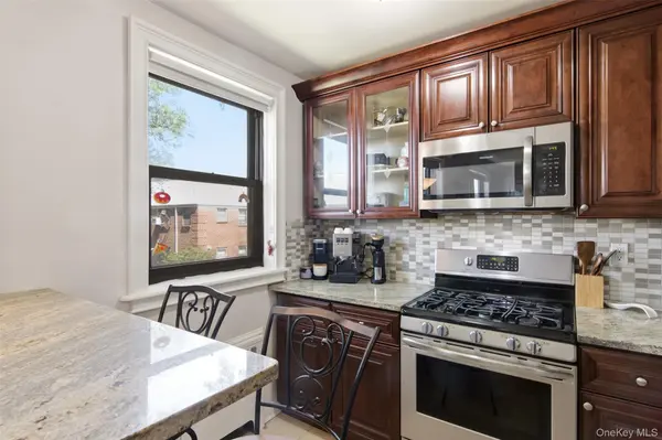 160-26 17th AVE #5-128, Whitestone, NY 11357