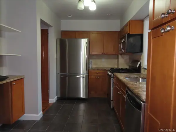 20809 Bardwell AVE, Queens Village, NY 11429