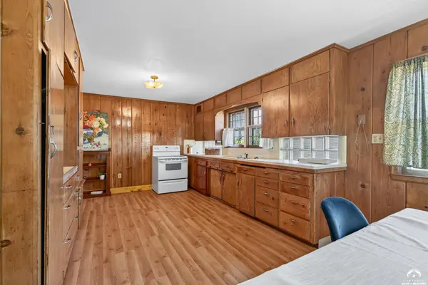 612 Mississippi ST, Lawrence, KS 66044