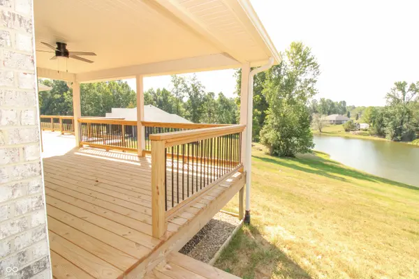 1245 E Easy ST, North Vernon, IN 47265