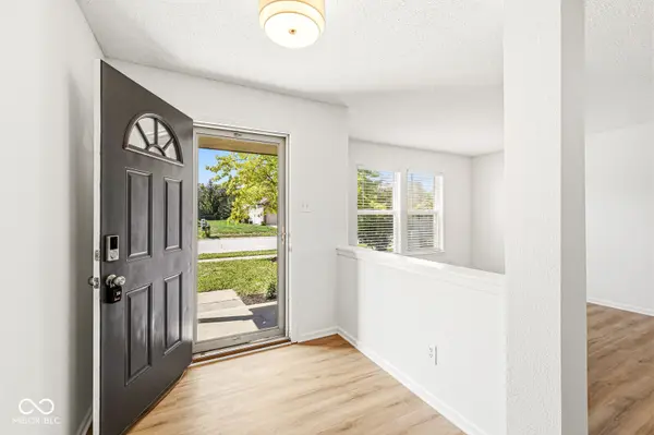 2443 Windsor PL, Plainfield, IN 46168