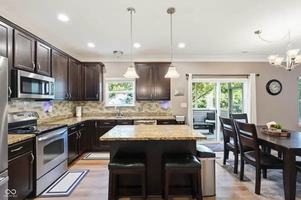 10662 Landsbrook RUN N, Noblesville, IN 46060