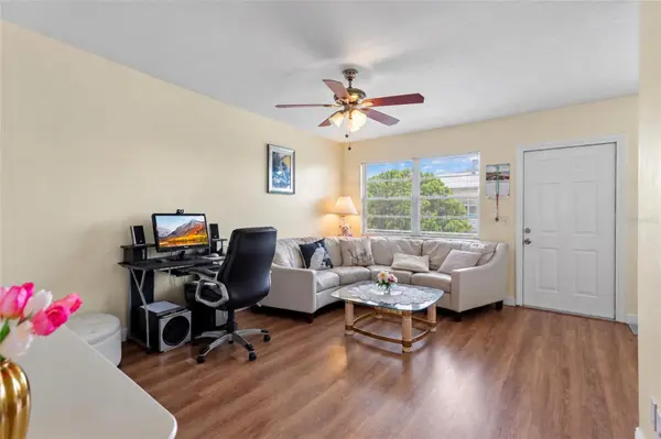 5875 18TH ST N #15, St Petersburg, FL 33714