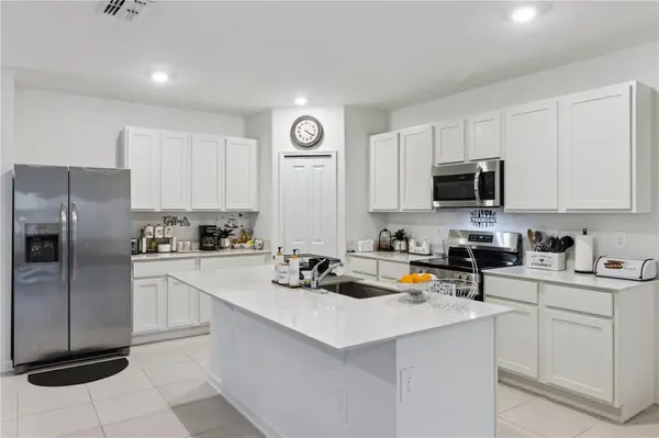 2221 CROWN ROCK DR, Haines City, FL 33844