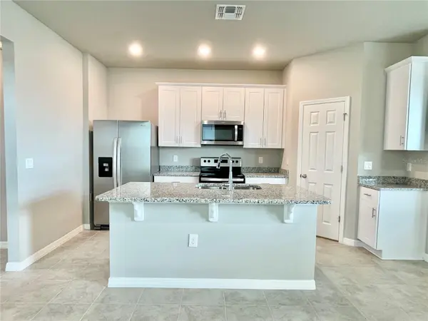 332 S ZUNI RD, St Cloud, FL 34771