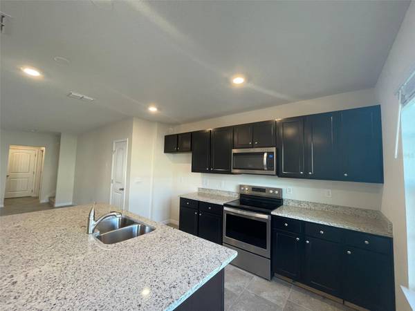 10119 SALT POINT DR, Winter Garden, FL 34787