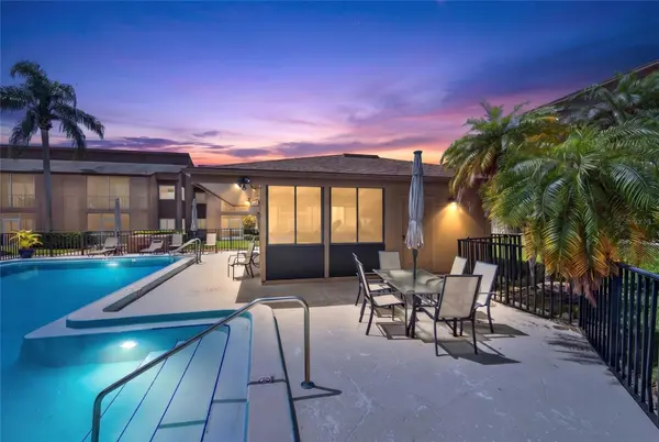 1575 GREENLEA DR #9, Clearwater, FL 33755