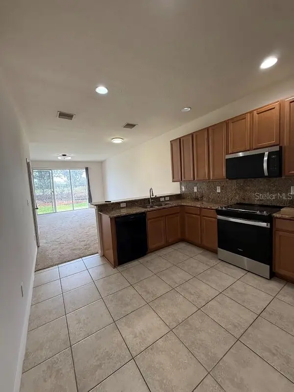 4976 WHITE SANDERLING CT, Tampa, FL 33619